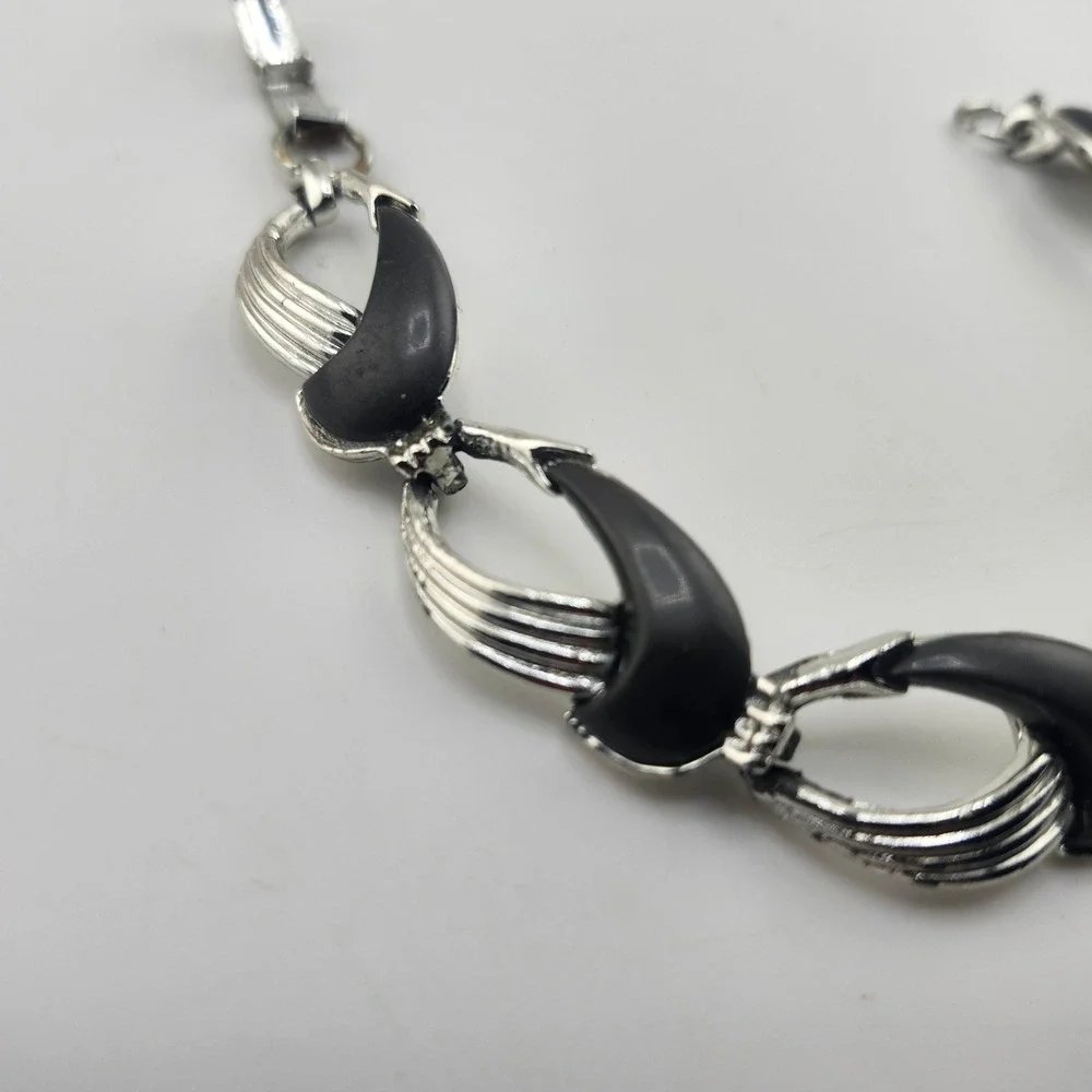 Vintage Silver Tone Black Thermoset‎ Link Bracelet Costume Jewelry
